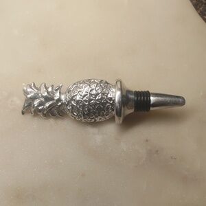 NEW Mariposa Silver Pineapple Wine Bottle Stopper